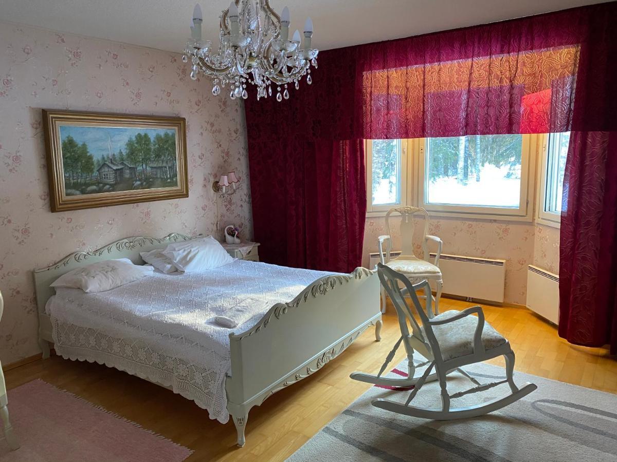 Hotelli Kultainen Joutsen Kuusamo Exterior photo