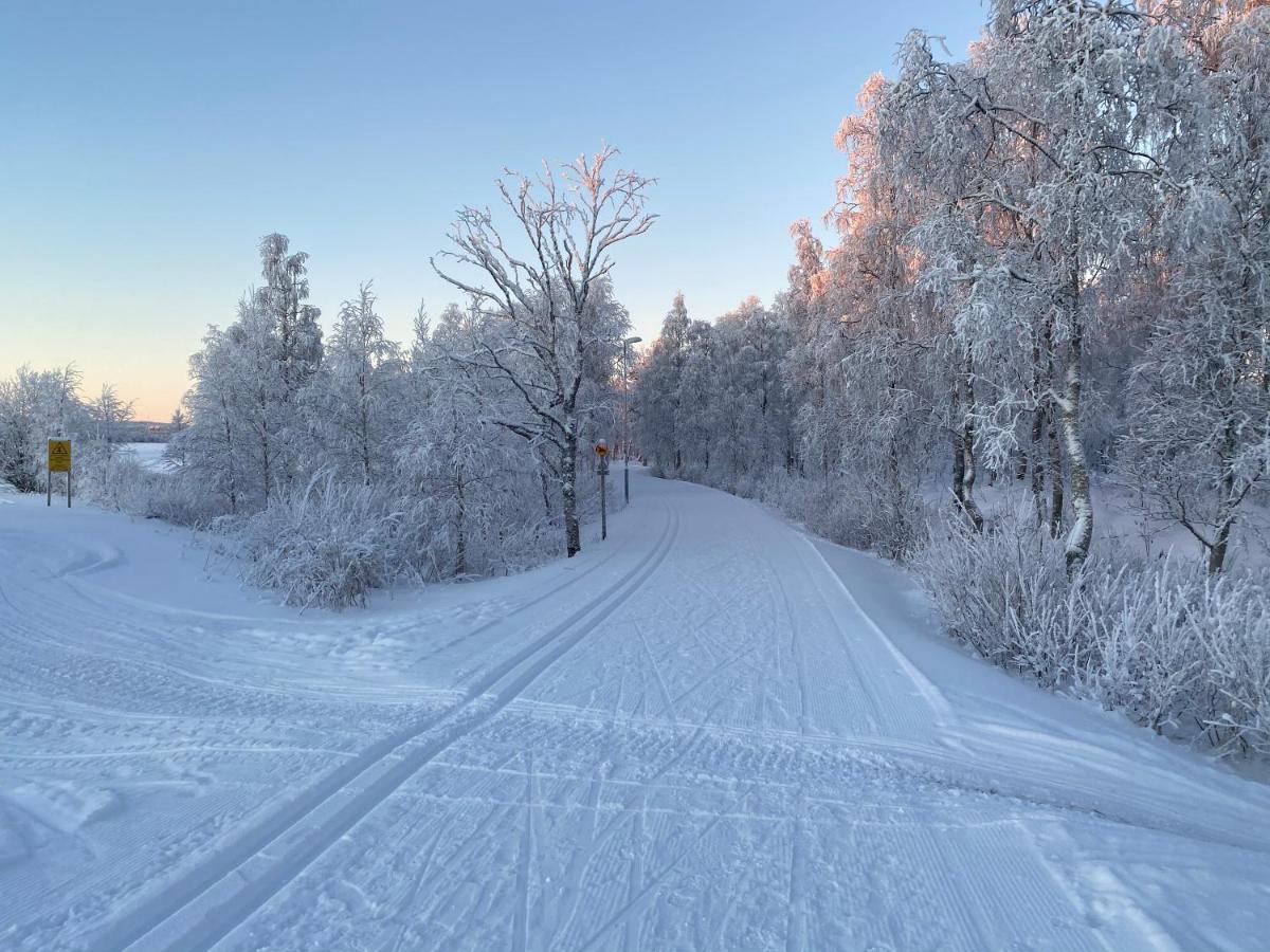 Hotelli Kultainen Joutsen Kuusamo Exterior photo